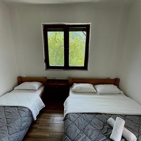 Lazer Cardaku guest house Valbone Exterior foto