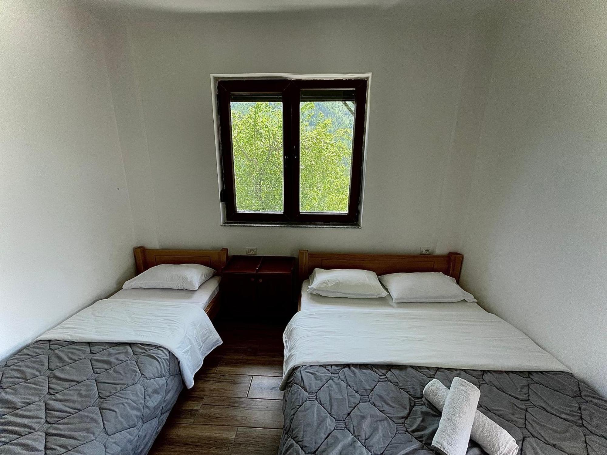 Lazer Cardaku guest house Valbone Exterior foto