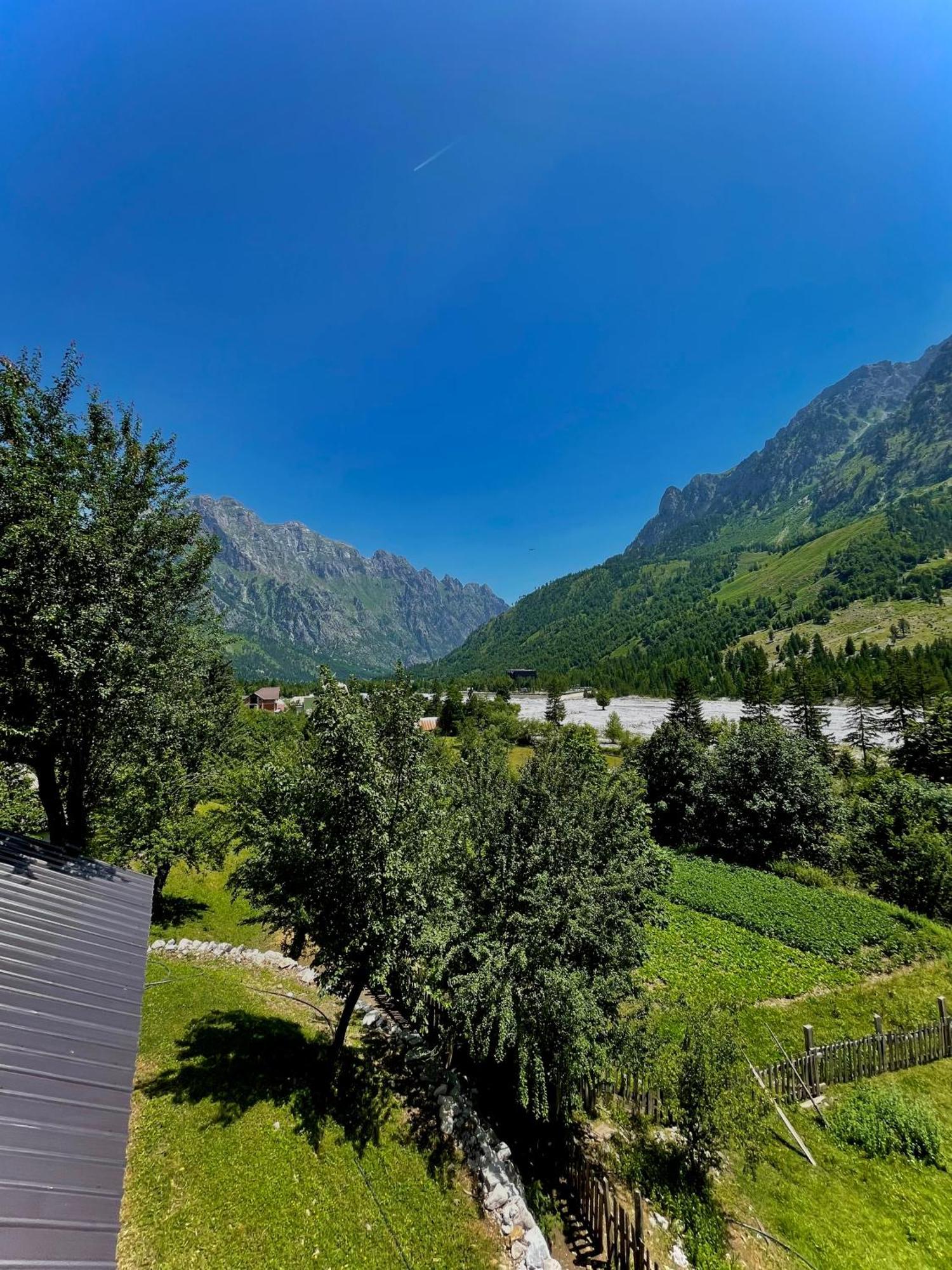 Lazer Cardaku guest house Valbone Exterior foto