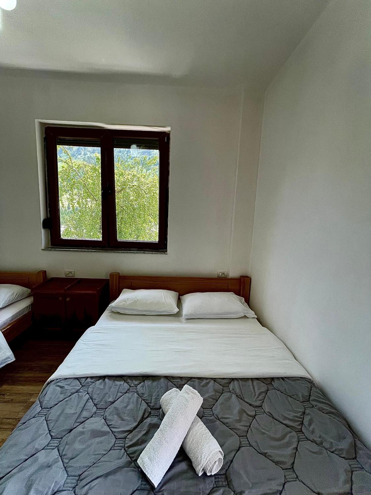 Lazer Cardaku guest house Valbone Exterior foto
