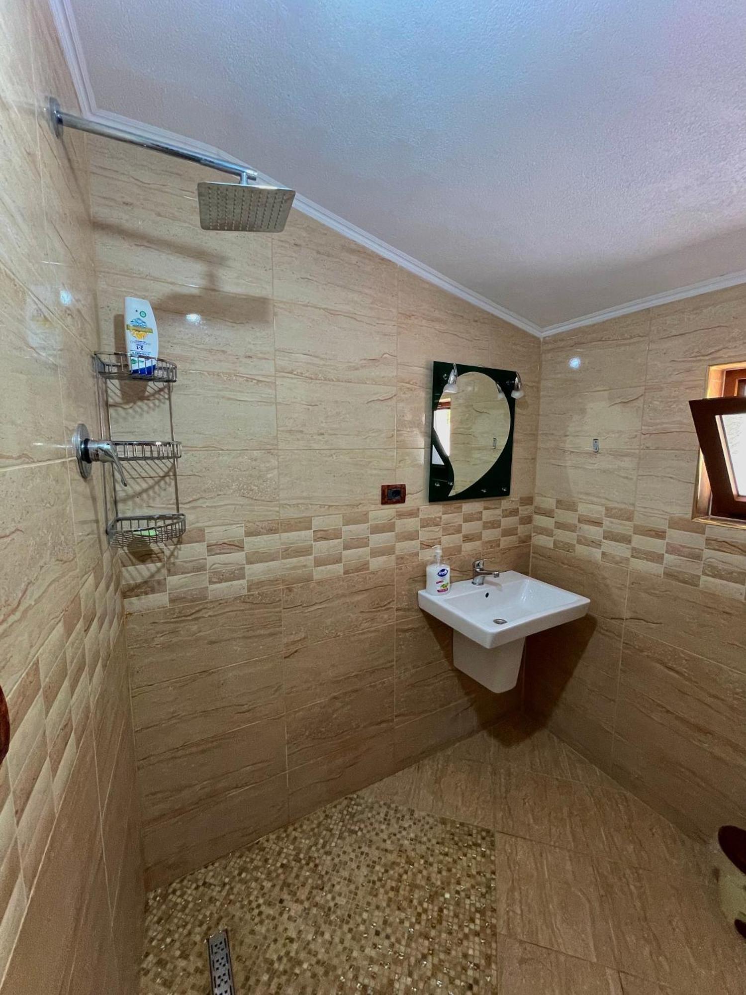 Lazer Cardaku guest house Valbone Exterior foto