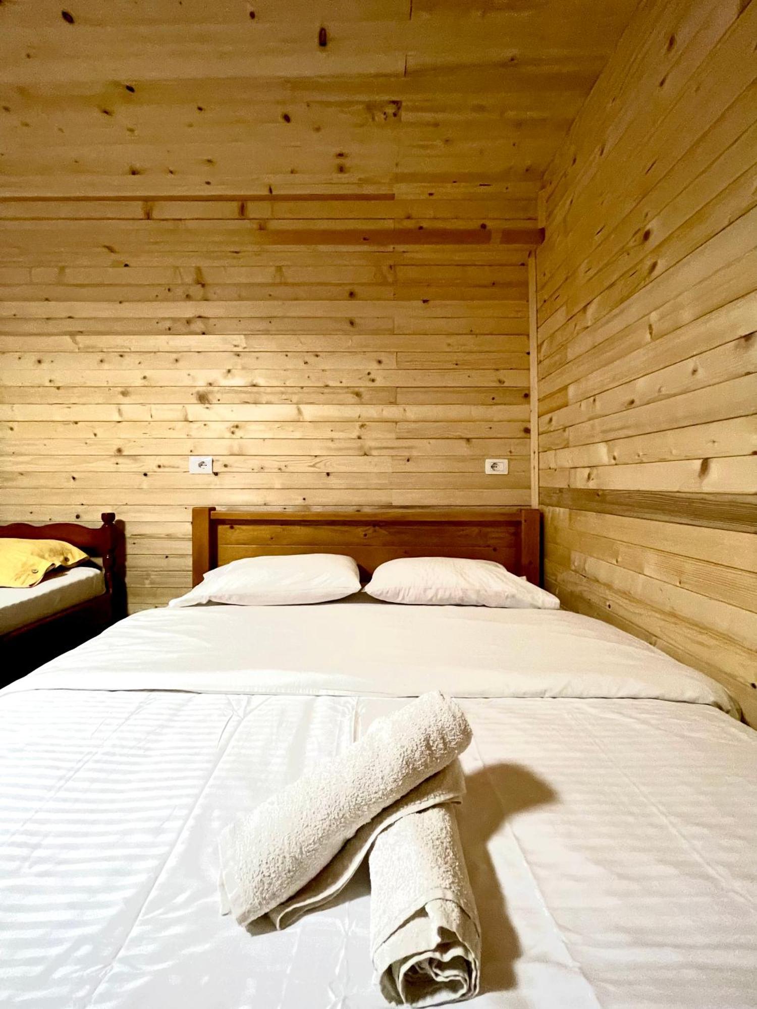 Lazer Cardaku guest house Valbone Exterior foto